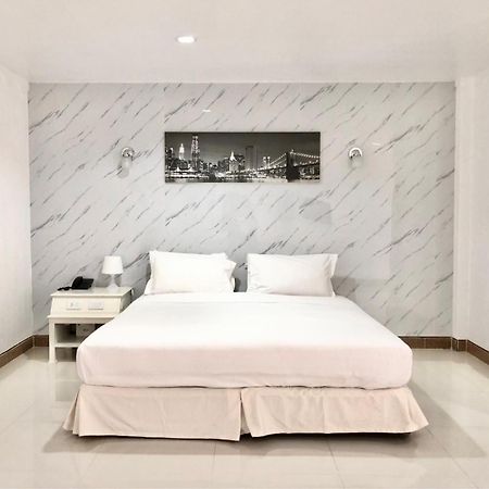 Dad D Resort By Lopburi Inn Resort Kültér fotó