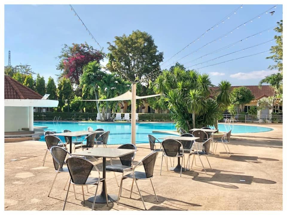 Dad D Resort By Lopburi Inn Resort Kültér fotó