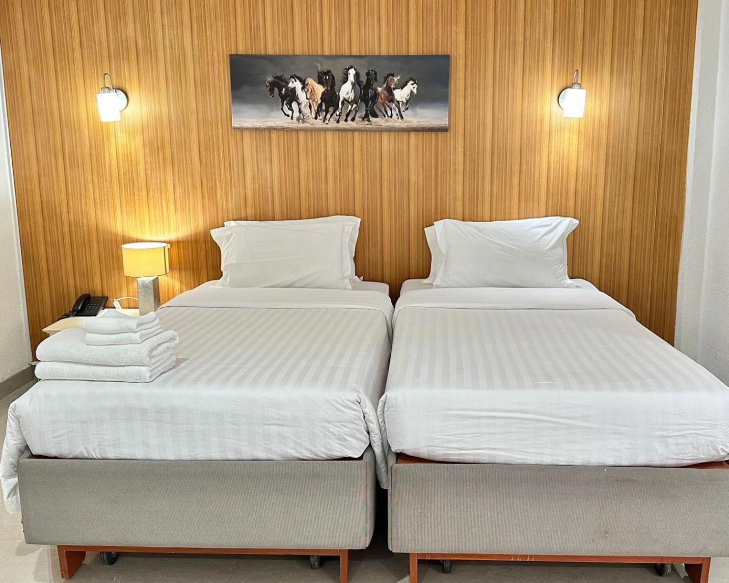 Dad D Resort By Lopburi Inn Resort Kültér fotó